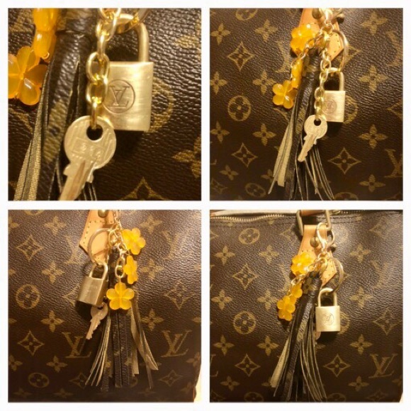 Louis Vuitton Accessories - ❤️Auth LV Lock & Key #214 on charm